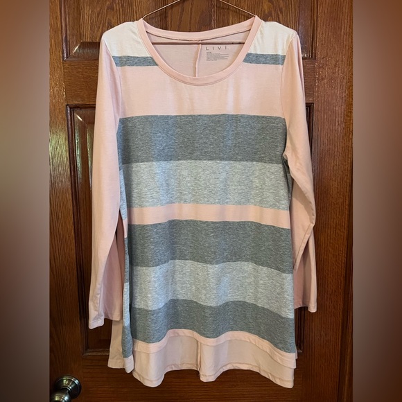Livi Active Tops - LIVI 14/16 hi low pullover gray and pink by lane Bryant